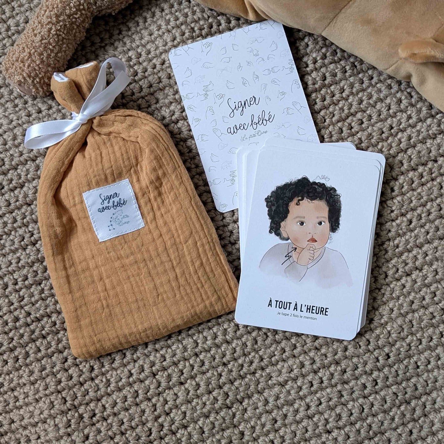 cartes bébé signe avec nouveau pochon camel