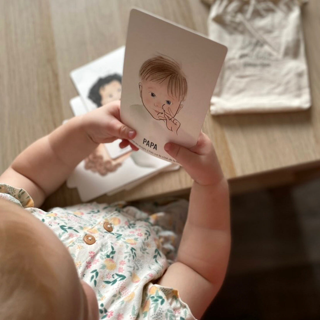Bébé signe: communiquer avec son bébé