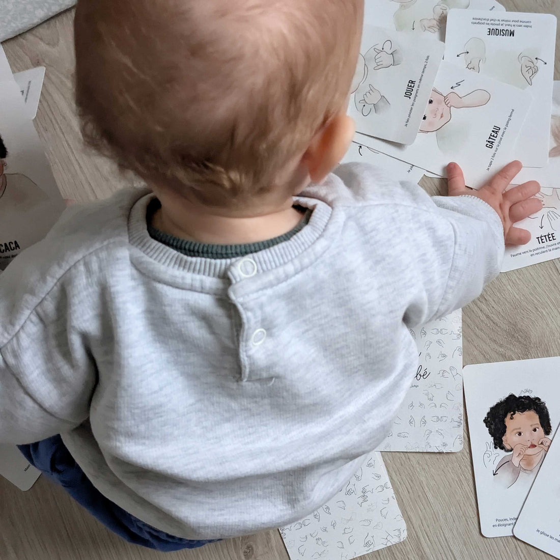 5 signes a connaitre en creche bébé signe