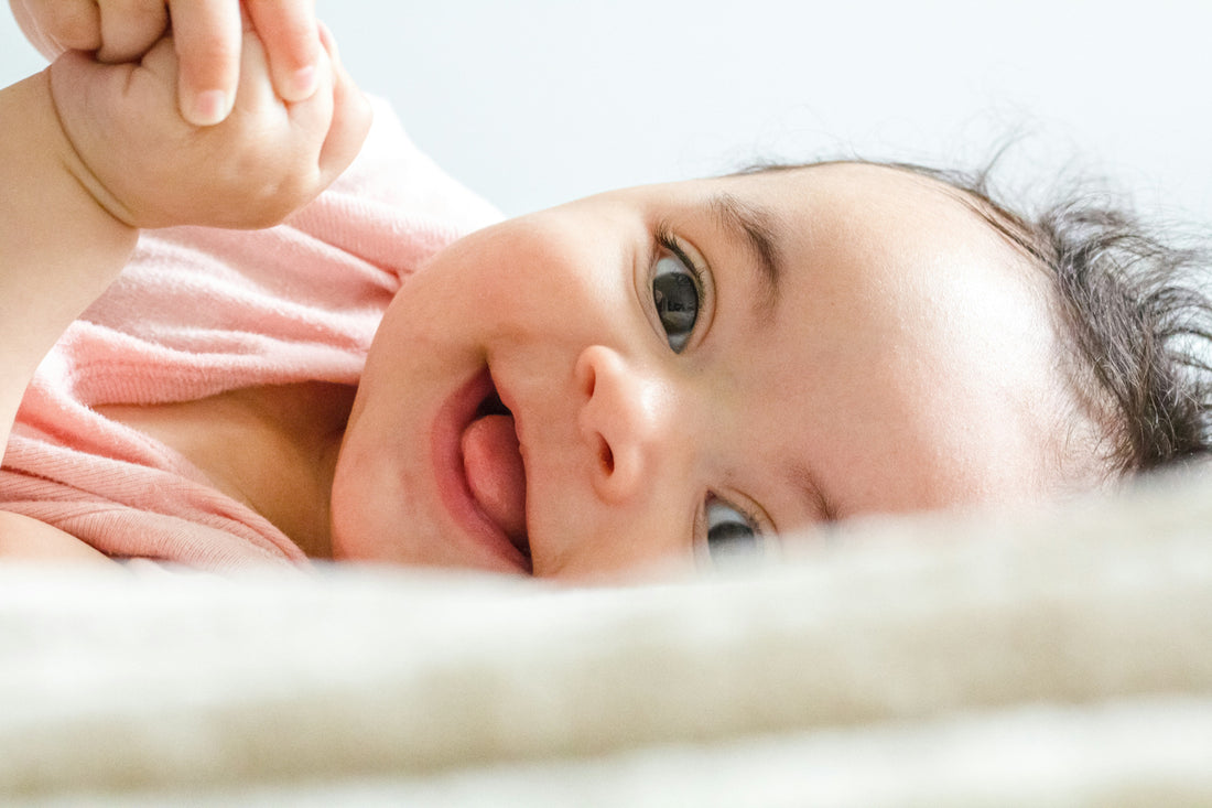 Motricité libre : laisser son bébé explorer en toute sécurité