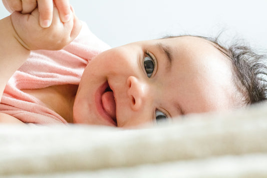 Motricité libre : laisser son bébé explorer en toute sécurité