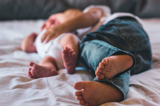 Danser avec bébé : renforcer le lien par des moments musicaux